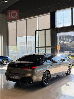 بي ام دبليو الفئة 7